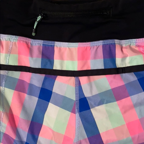 Lululemon Groovy Run Plaid Short - Picture 5 of 5